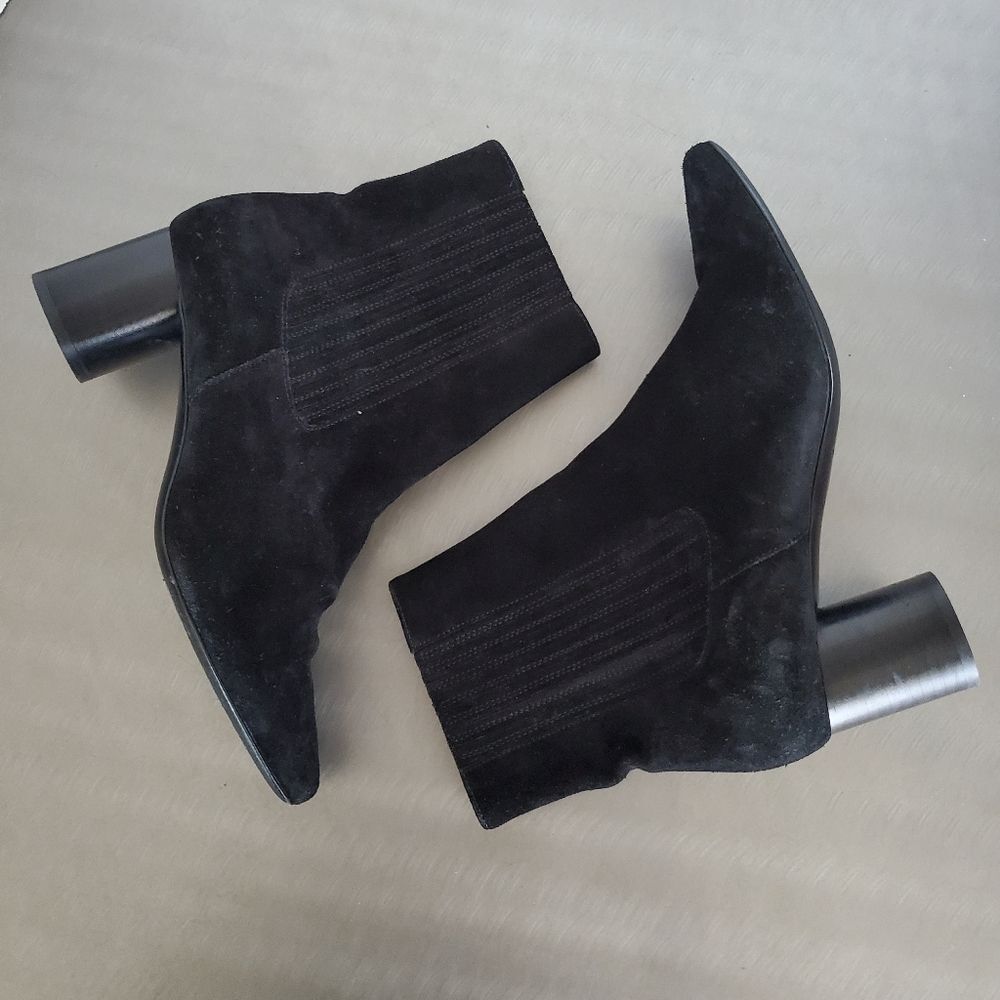 Sandro Black Noir Luka Suede Leather Cylindar Heel Ankle boots EU 38 US 8